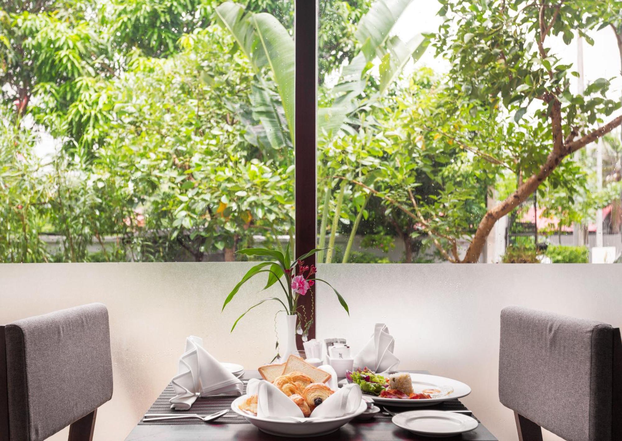 The Calm Oasis Hotel Siem Reap Luaran gambar